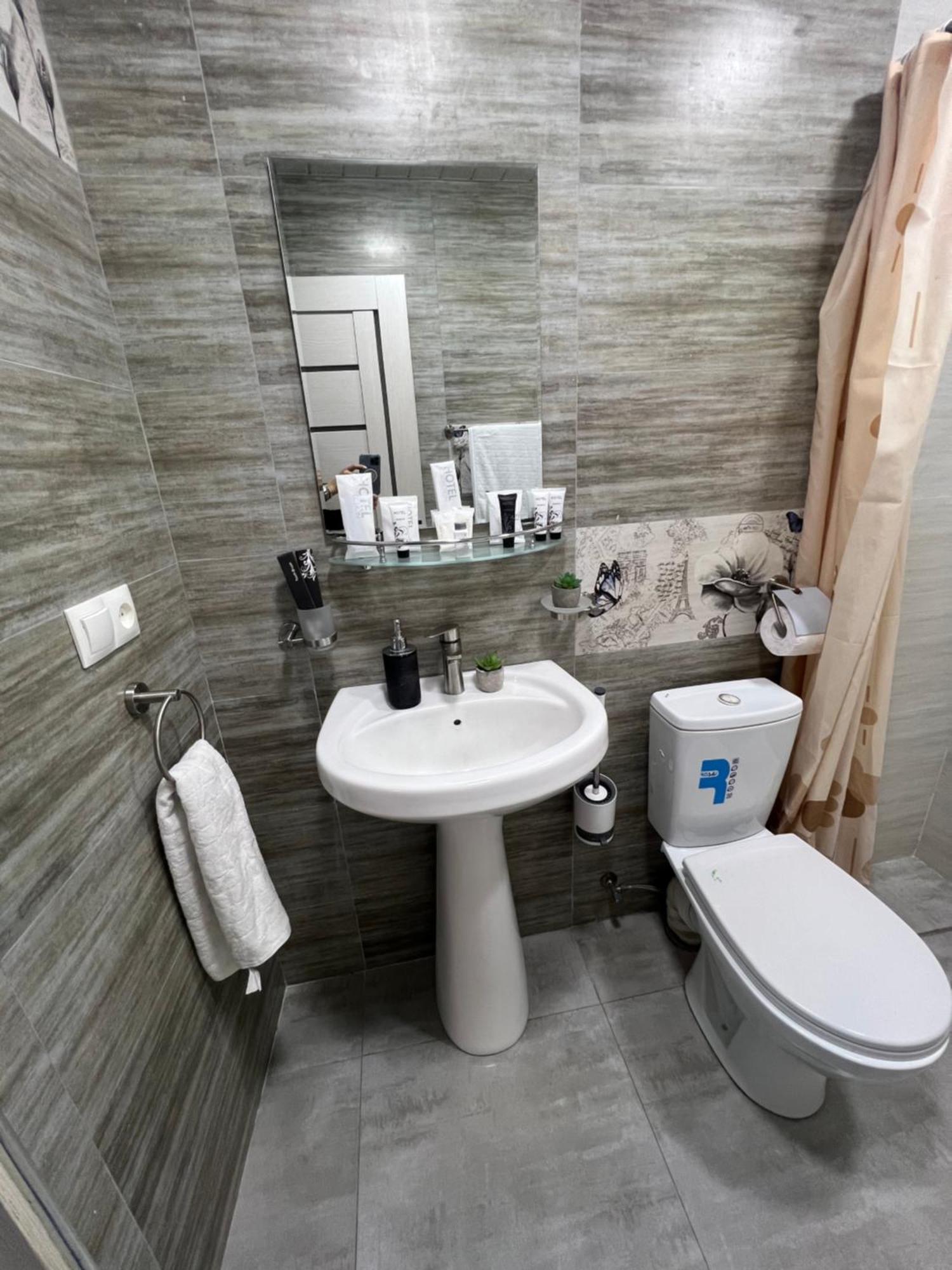Cosy Apartment With Good Location Self Check In Jerevan Exteriör bild