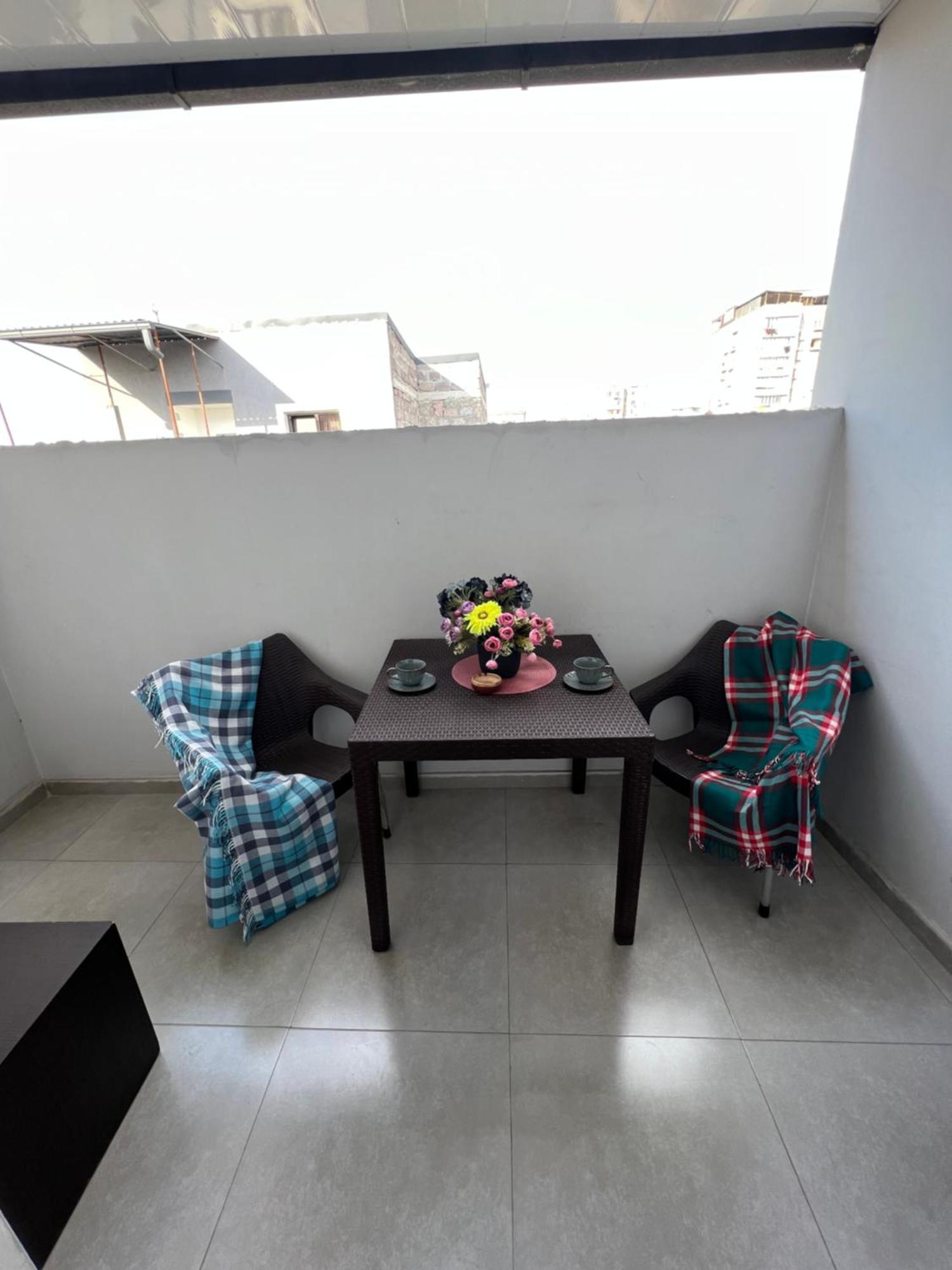 Cosy Apartment With Good Location Self Check In Jerevan Exteriör bild