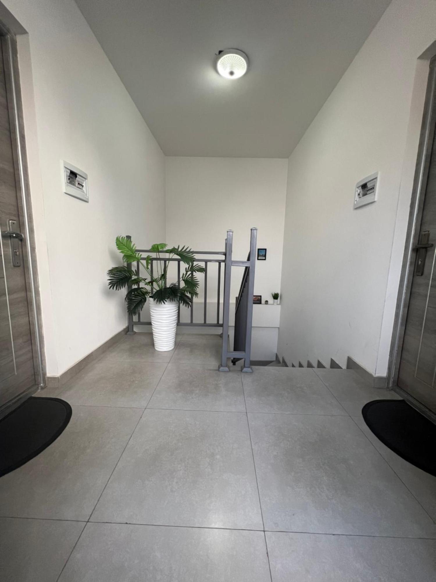 Cosy Apartment With Good Location Self Check In Jerevan Exteriör bild
